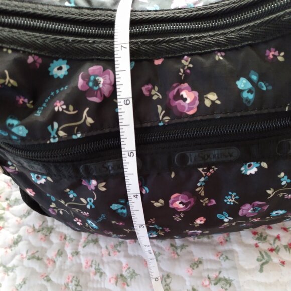 Nwot, black floral lesportsac crossbody. - Picture 6 of 16